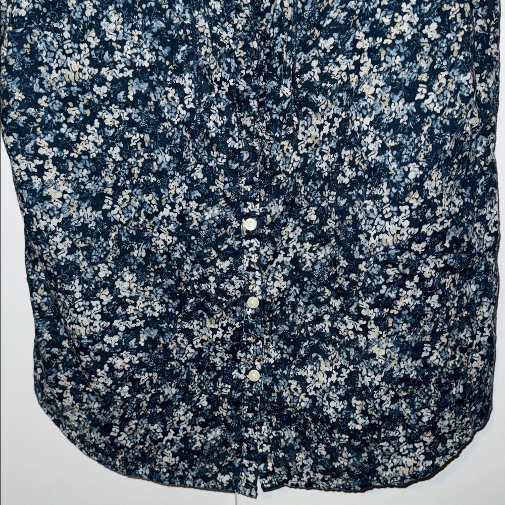 Eddie Bauer Cotton Short Sleeve Button Down Shirt Blue Floral Women’s Small S - Picture 4 of 9